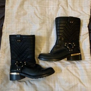 Womens 8.5 Black Faux Leather Quilted Moto Mid Calf Boots - Vince Camuto